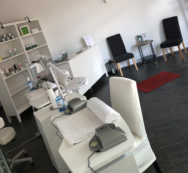 Behandlungszimmer bei Daniela Schneider Beauty Service
